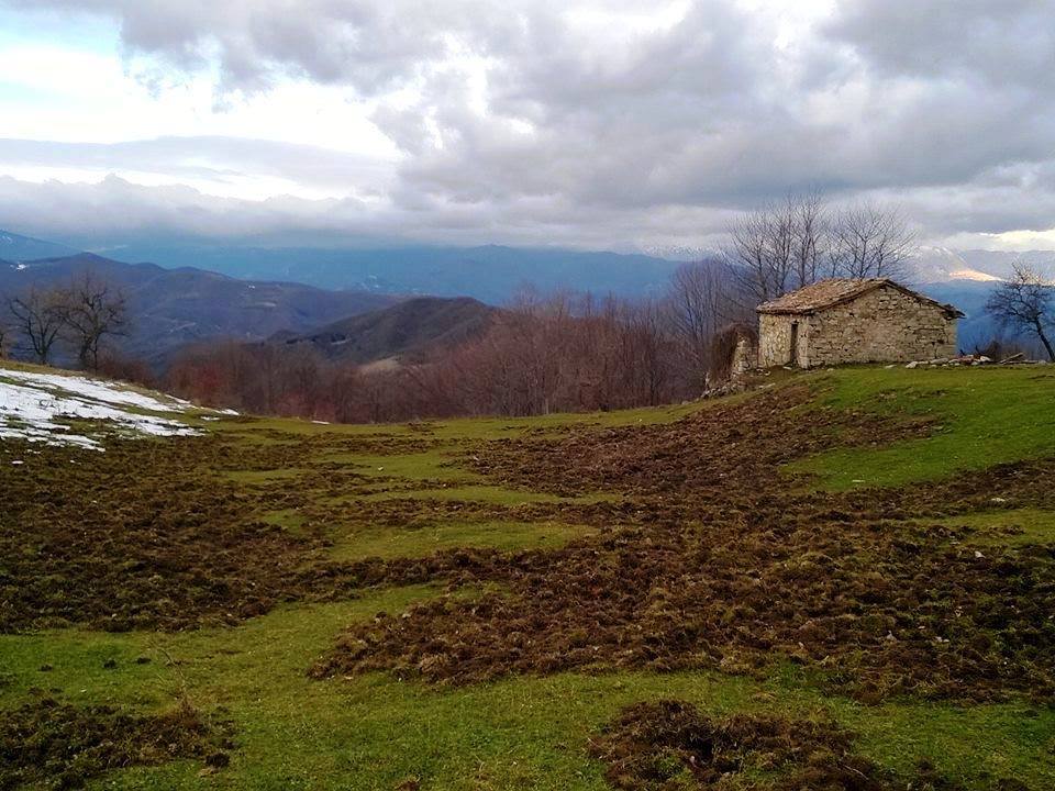 Localita' Cordella. Casalale Il Monte