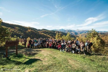 Trek Sociale 2015 " A piedi nel Borneo" by Amici di Laturo